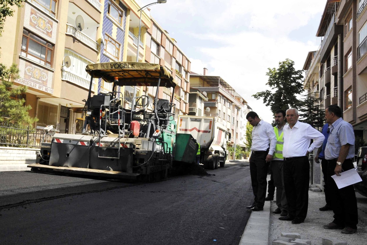 Melikgazi Belediyesi 2013 Yılında 320 Bin Ton Asfalt Dökecek