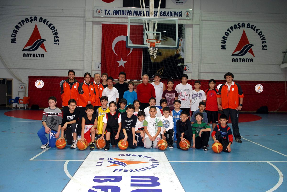 Muratpaşa\'dan Milenyum Cup Basketbol Turnuvası