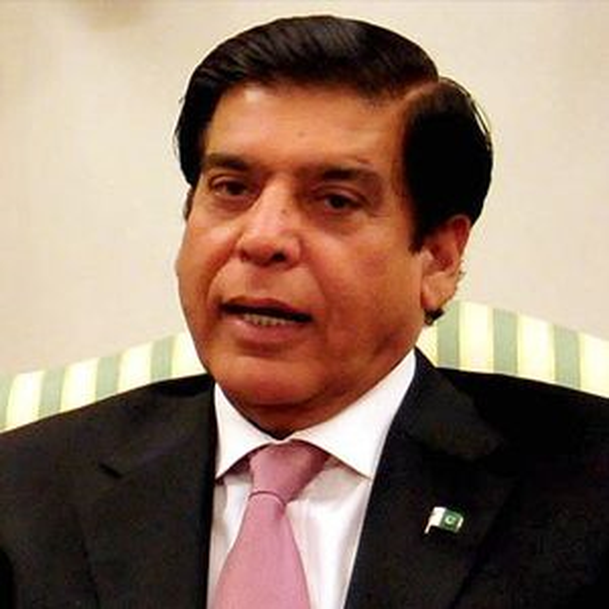 Pakistan Başbakanı Eşref Tutuklandı