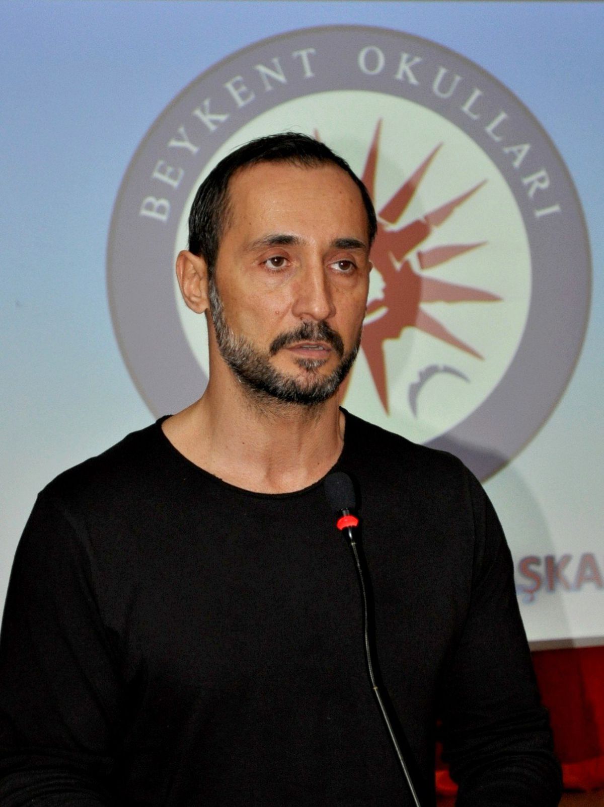 Semih Saygıner\'den Söyleşi Öncesi Bilardo Şov