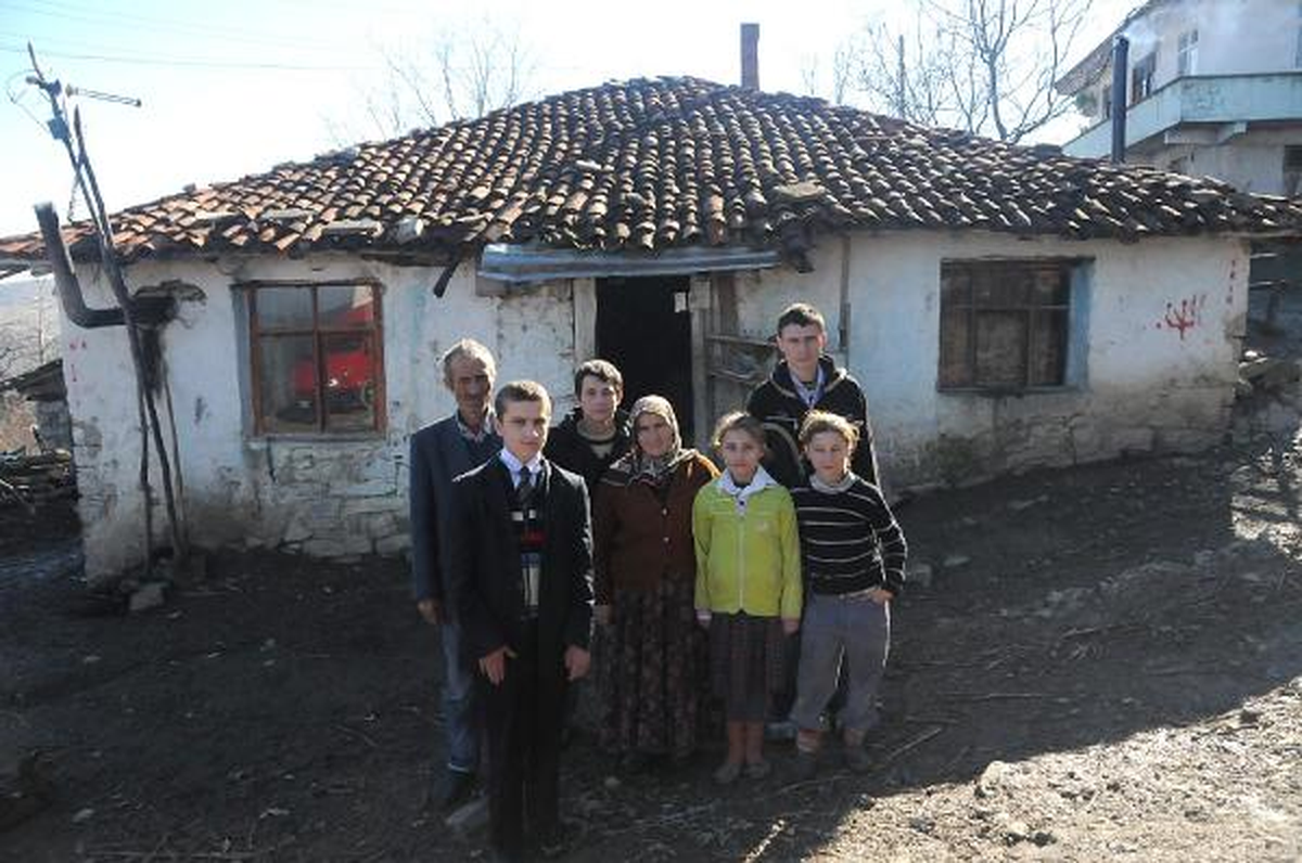 2 Odalı Harabe Evde Yaşam Mücadelesi