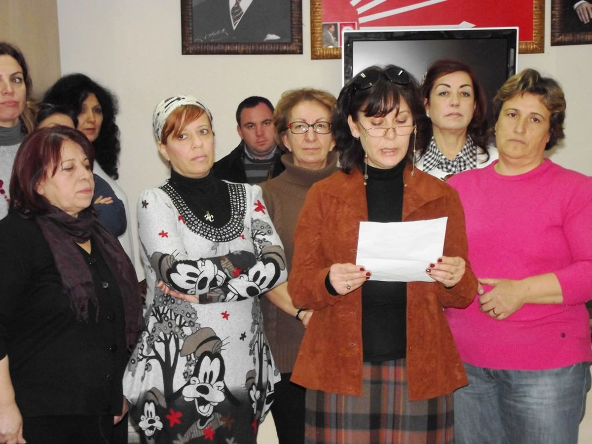 Ayvalık\'ta CHP\'li Kadınlardan Ortak Eylem
