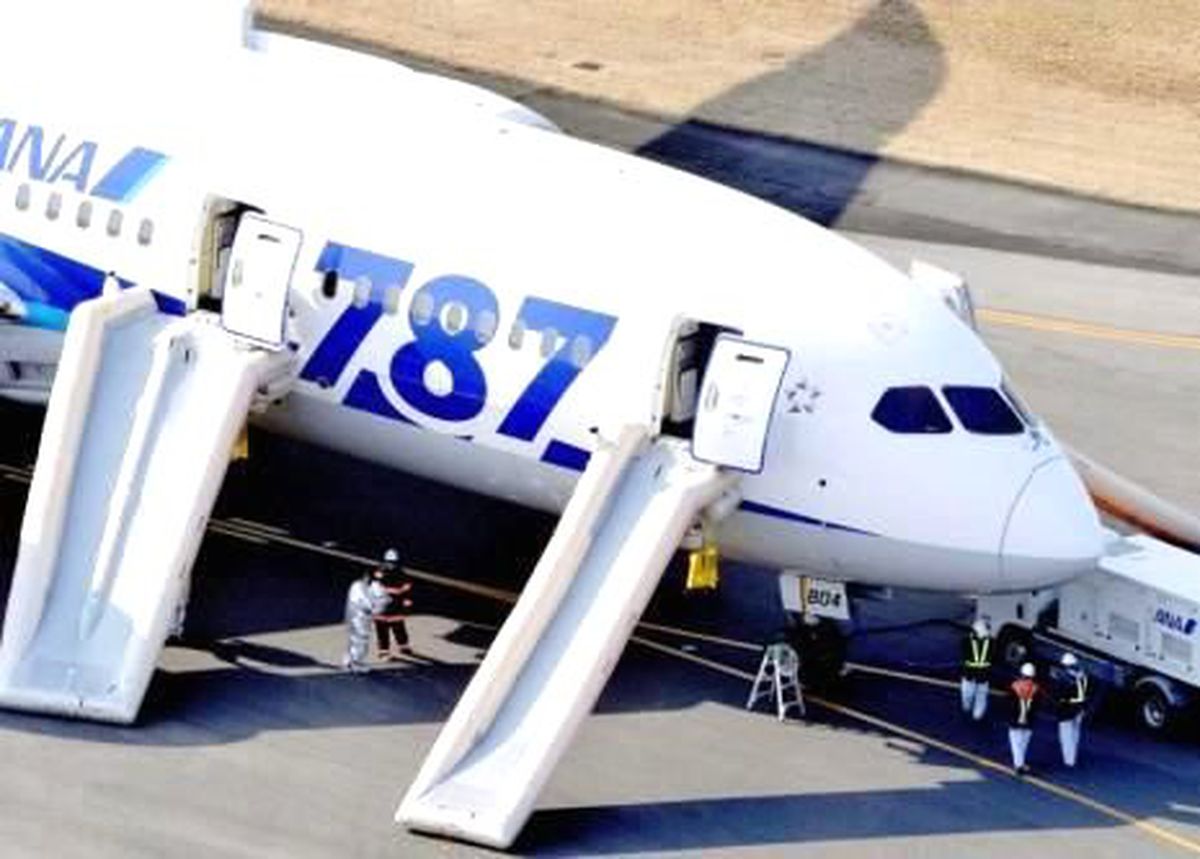 Boeing\'in Dreamliner Sorunları Bitmiyor