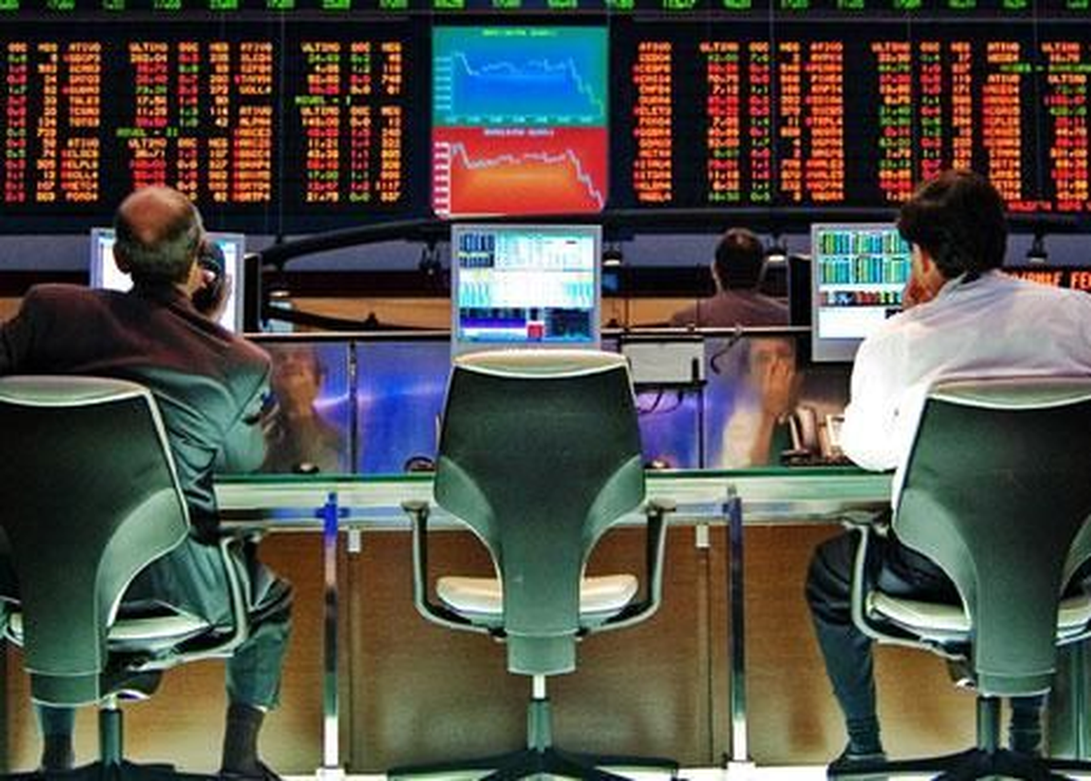 Borsa Günün İlk Yarısında 83.000\'i Aştı