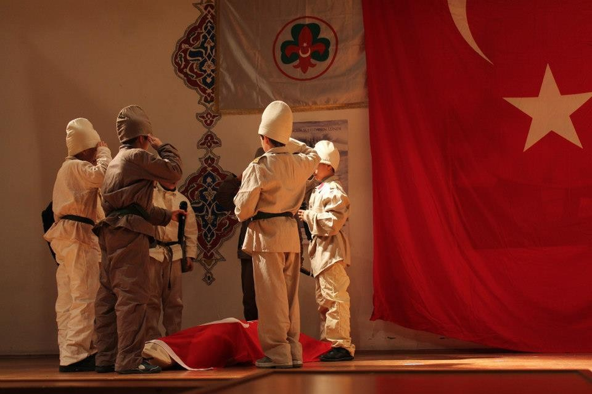 Büyükşehirli İzciler Sarıkamış Şehitlerini Andı