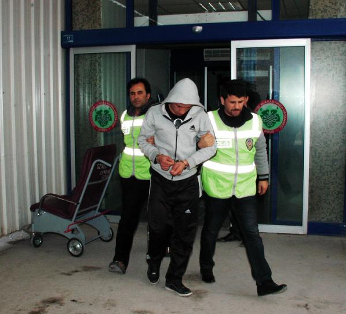 Çaldığı Cep Telefonunu Satmaya Çalışırken Yakalandı