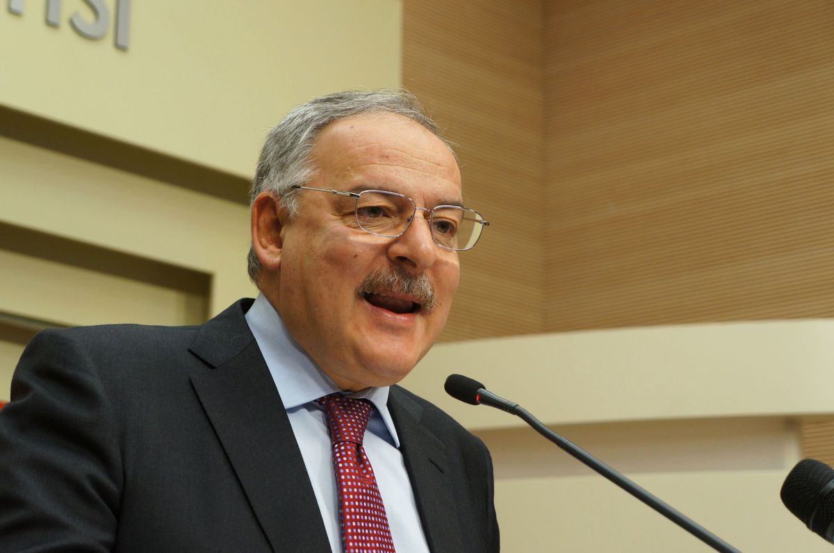 "Sorumluluklarını Bilmek Zorunda"