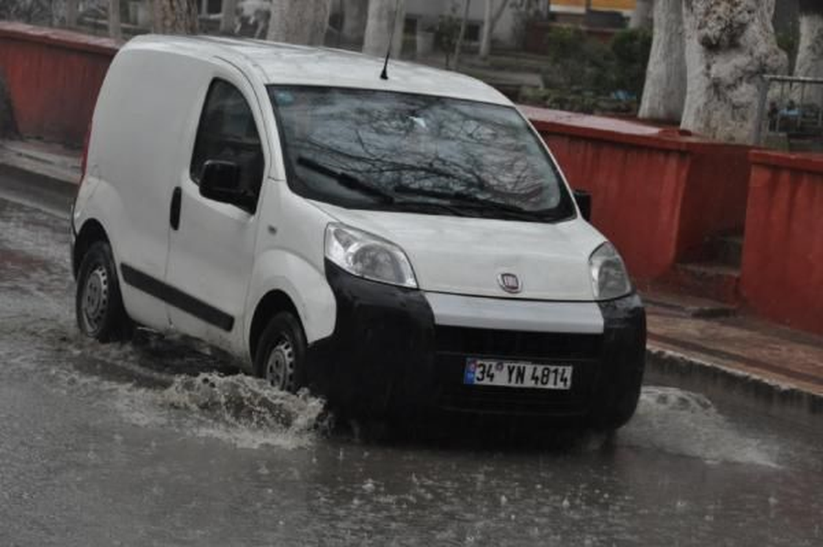 Edirne\'de Sağanak