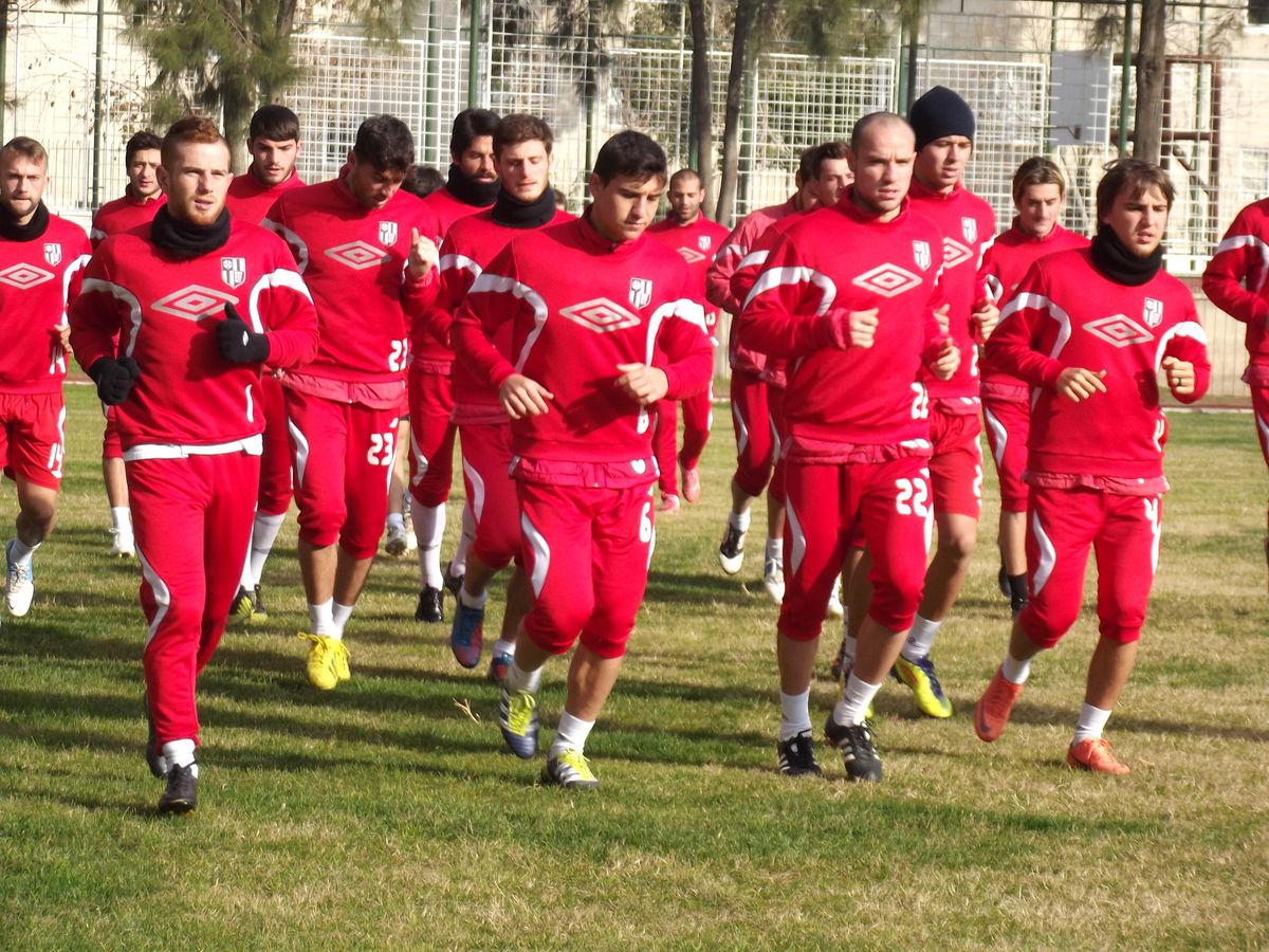 Efe Refahiye\'ye Bileniyor