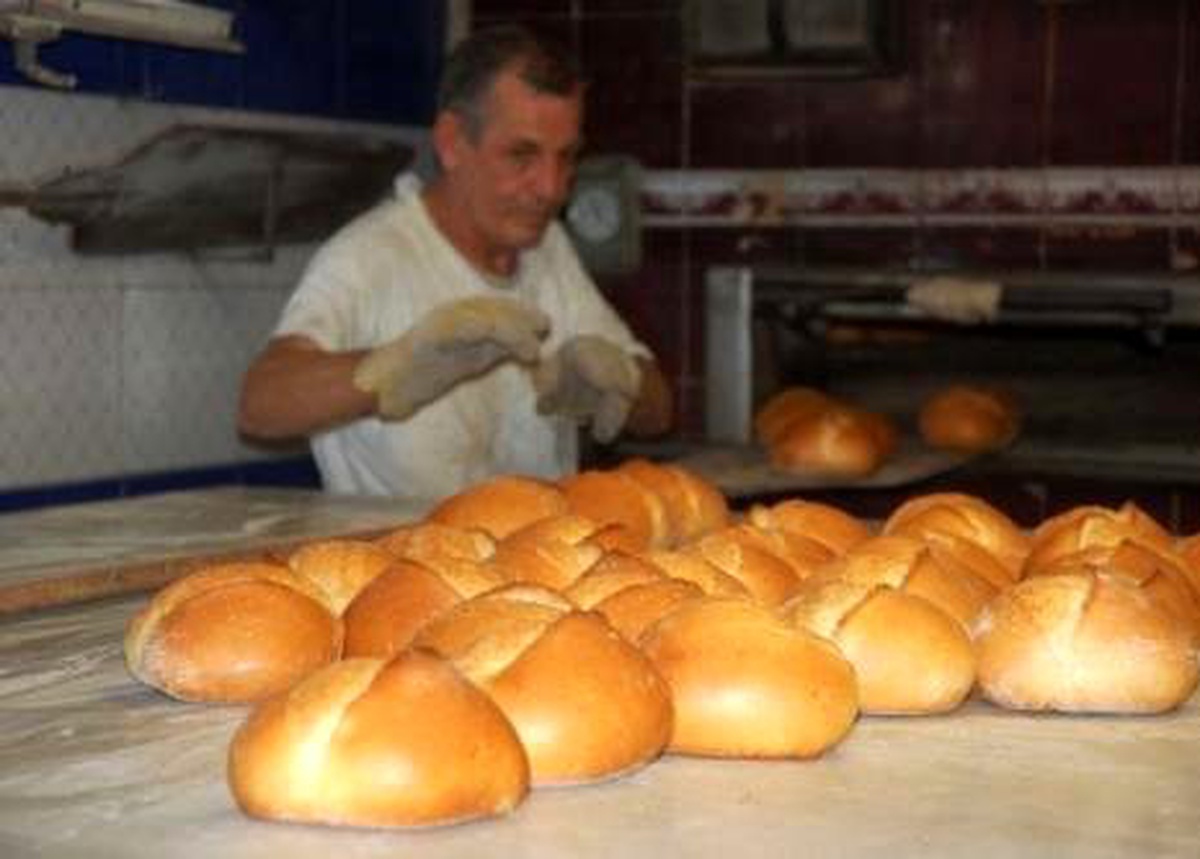 Ekmek İsrafı İnanılmaz Boyutta