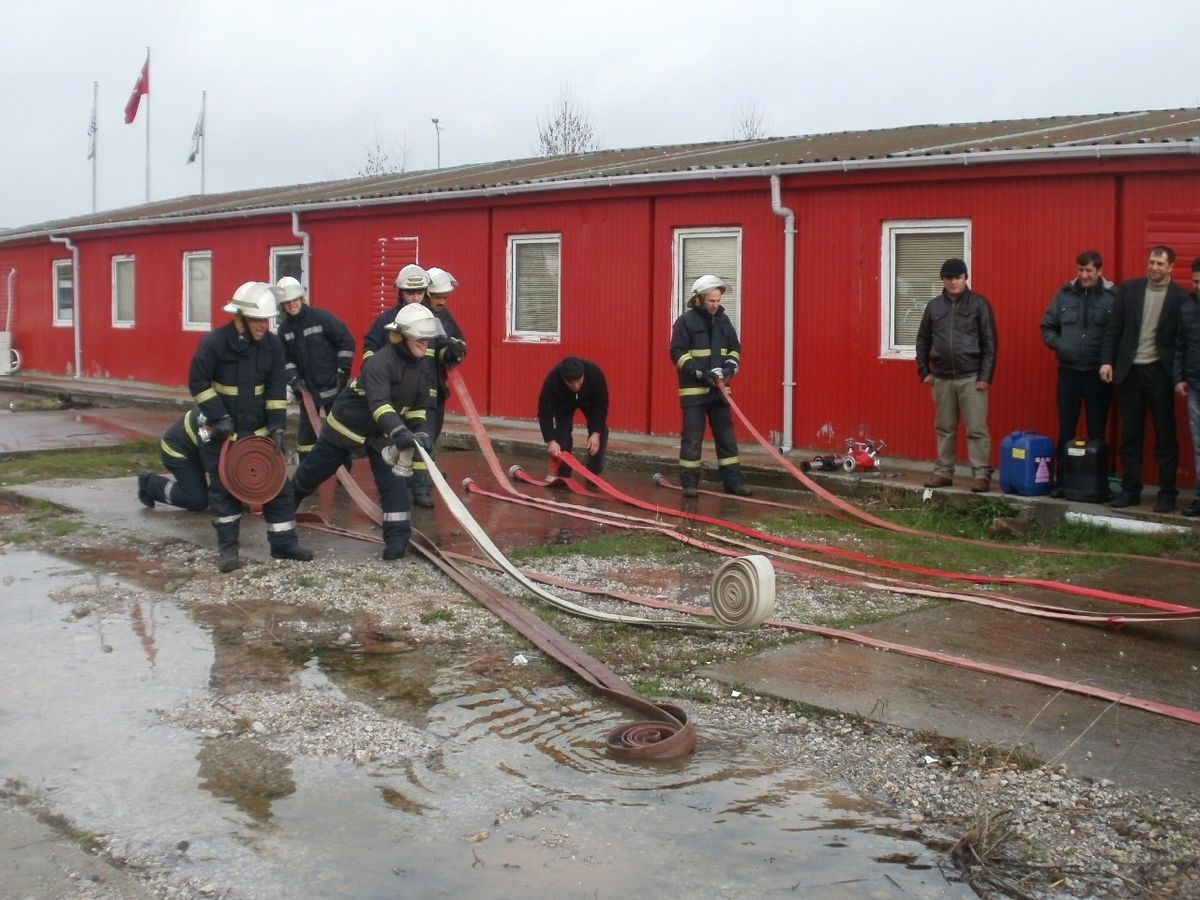 Erzincan Belediyesi İtfaiye Ekibi 2012 Yılında 195 Yangına Müdahale Etti
