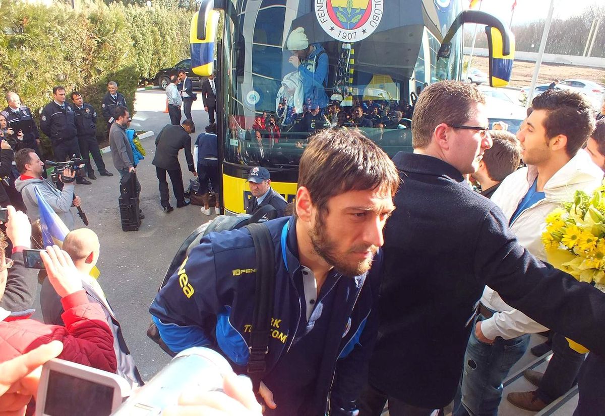 Fenerbahçe Kafilesi Bursa\'ya Geldi