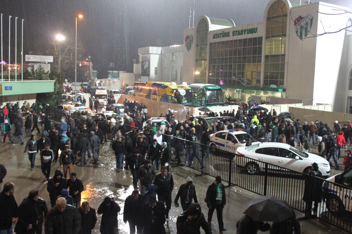 Fenerbahçe ve Bursaspor Stada Geldi