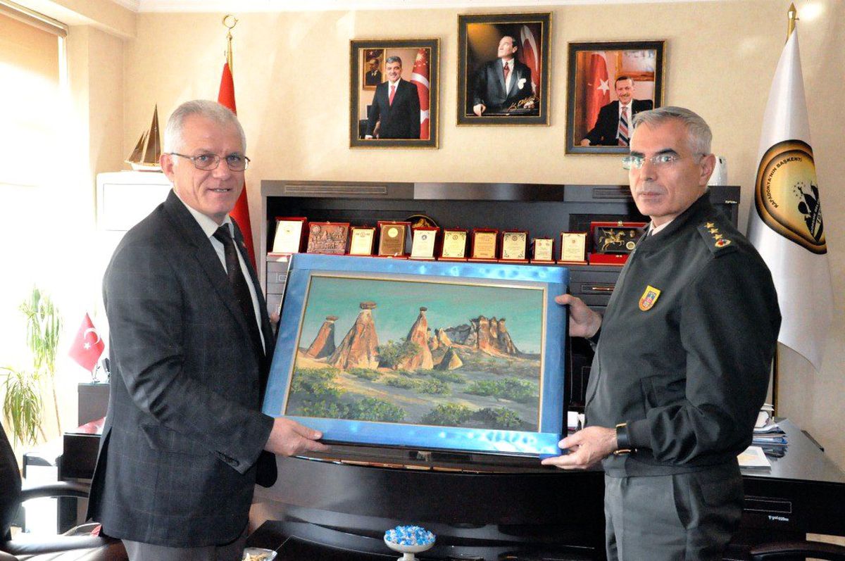 Garnizon Komutanı Ertuğrul\'dan Göreme Belediyesine Ziyaret