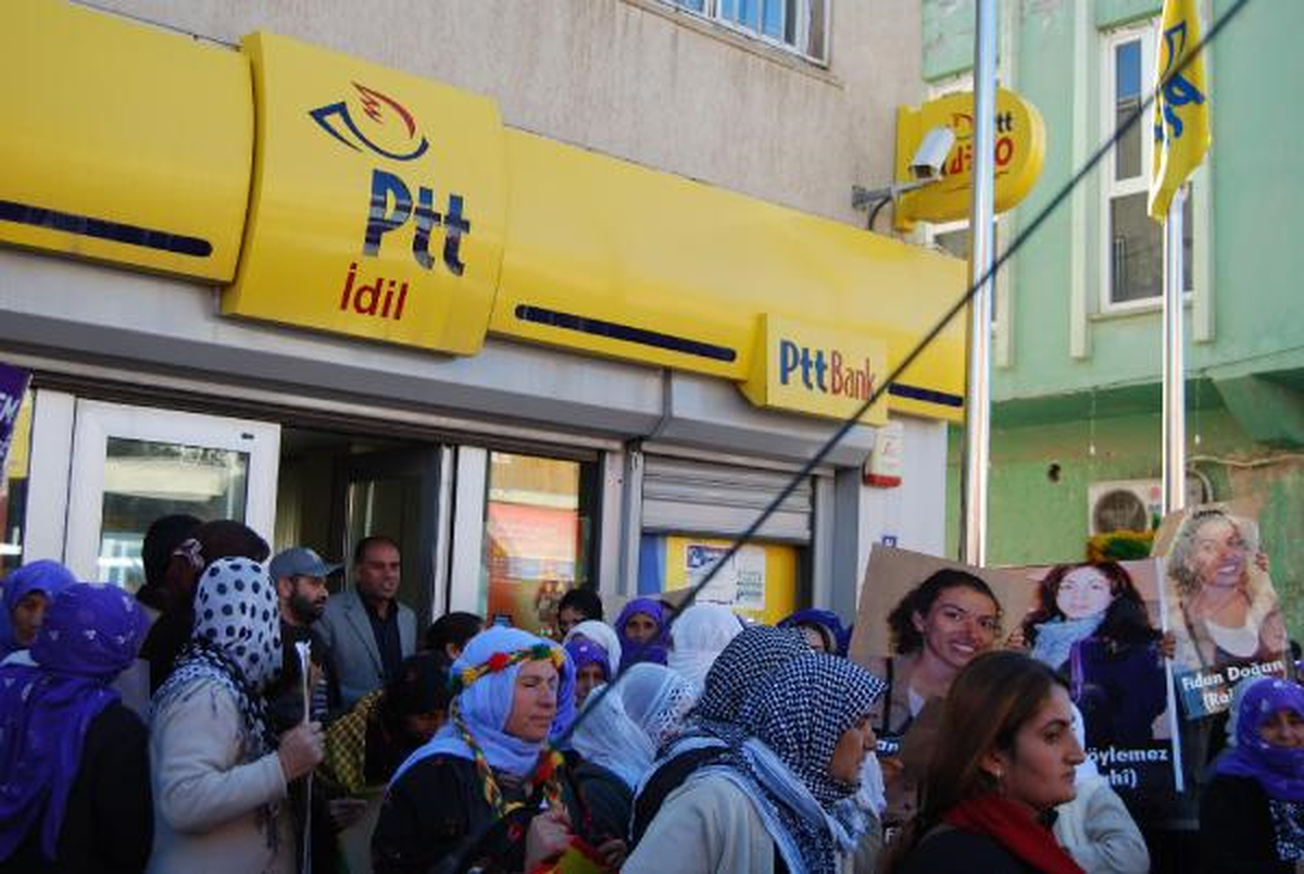 İdil\'de 3 PKK\'lının Öldürülmesi Protesto Edildi