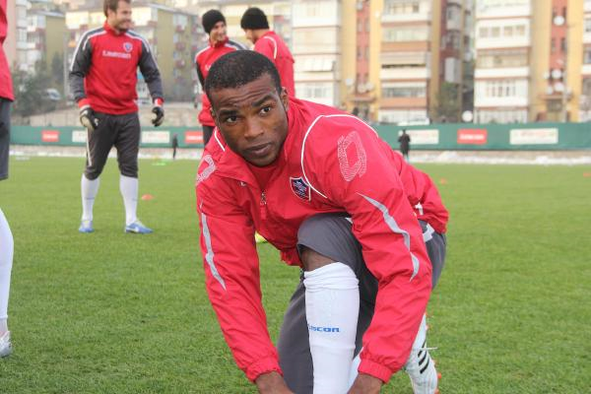 Karabükspor Ekingo\'dan Vazgeçti