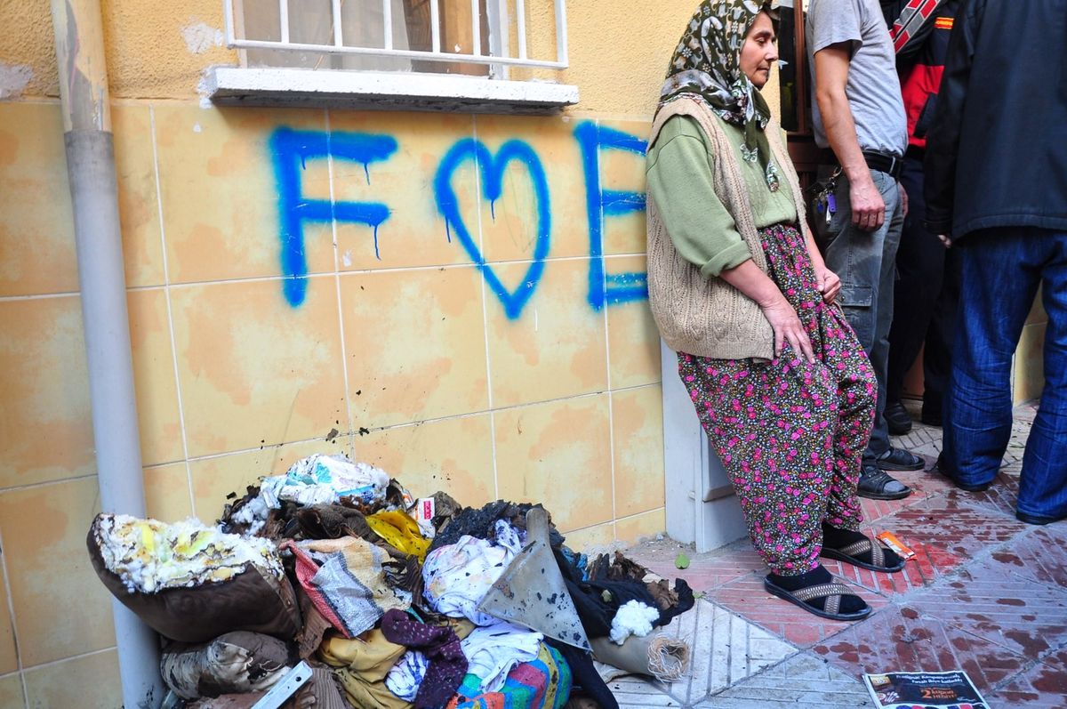 Kibritle Oynayan Çocuklar Evi Yakacaktı