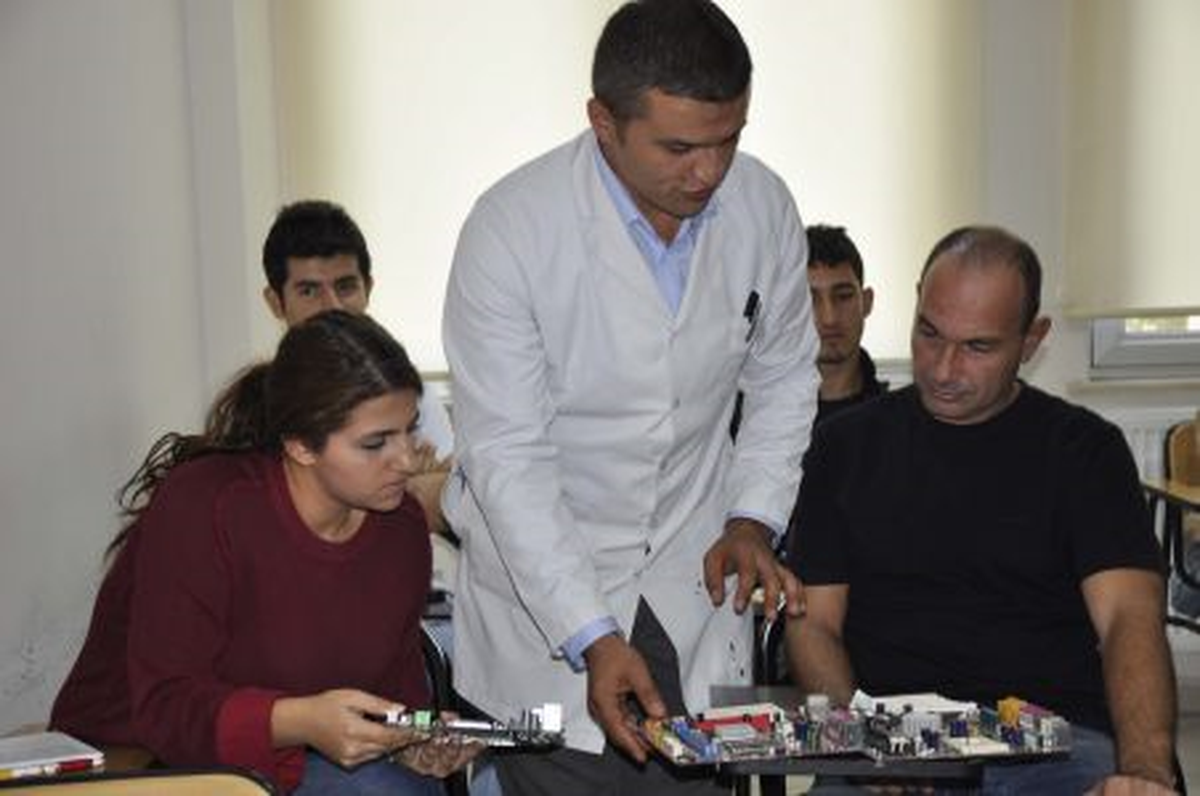 KO-MEK Beceri ve Nitelik Kazandırıyor