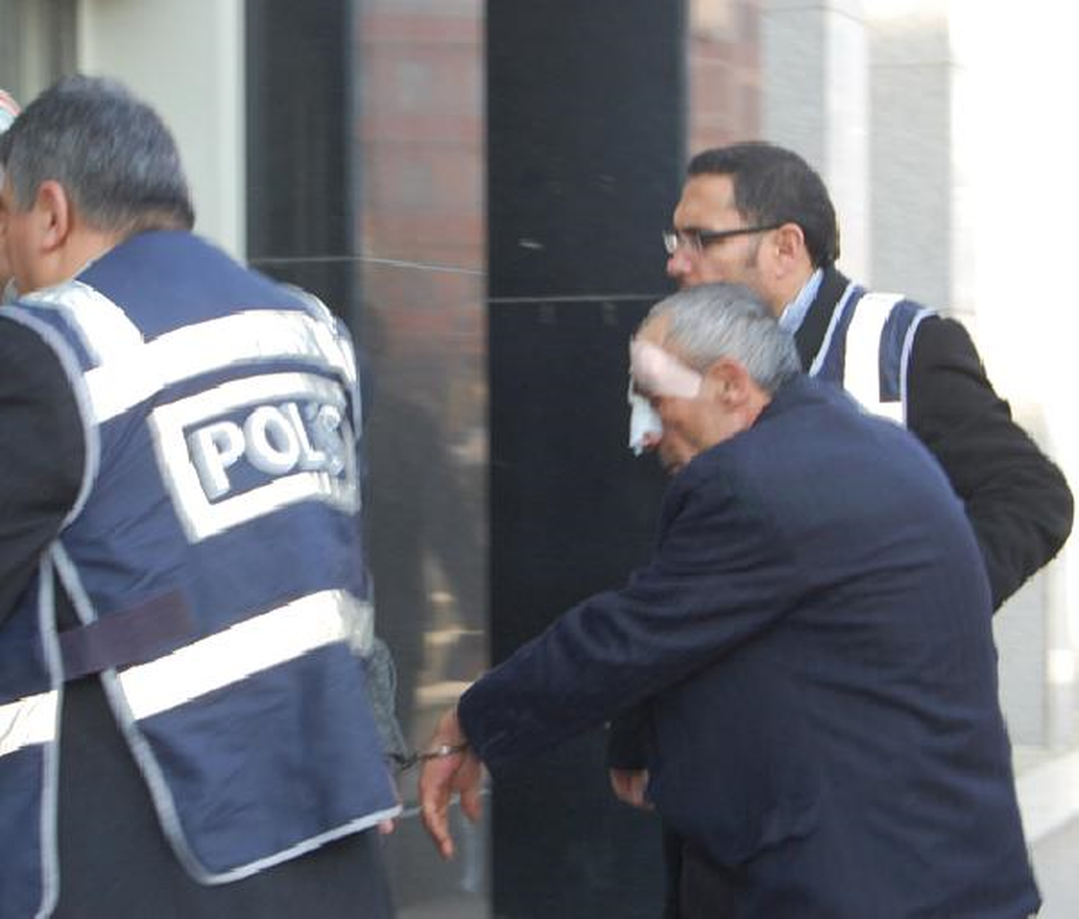 Komşusunu Öldüren Şüpheli: Silah Çekip Bacıma Küfretti, Dayanamadım (2)