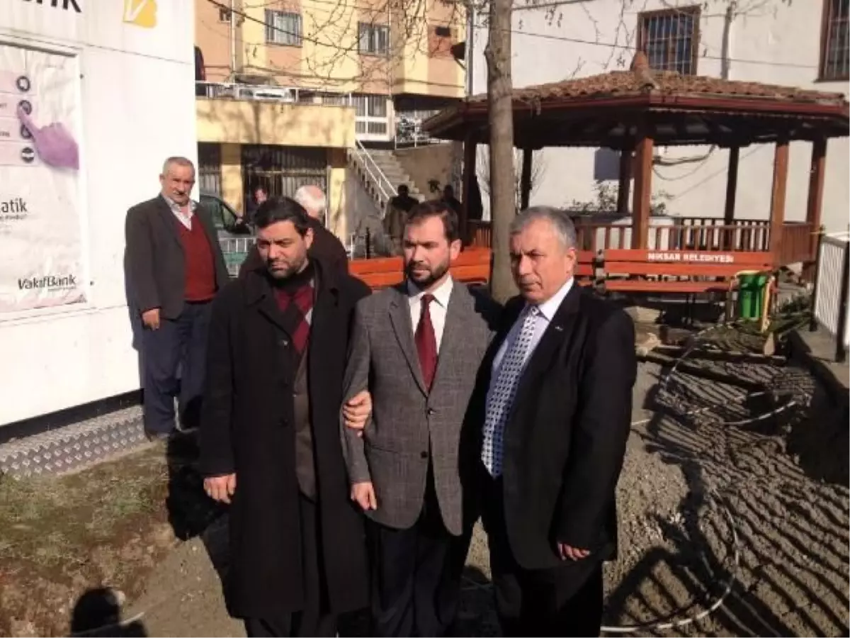 Niksar'da Tarihi Cami Bahçesindeki Trafo Protestosu