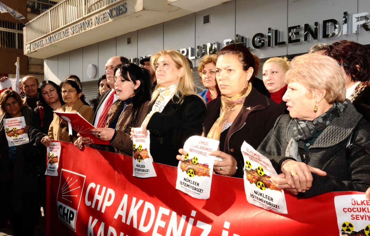 Nükleer Karşıtlarına Destek Sürüyor