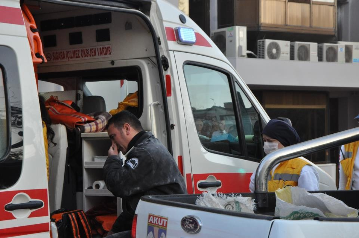 Plazada Çıkan Yangın Korkuttu