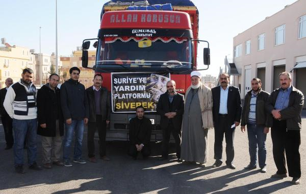 Şanlıurfa\'dan Suriye\'ye 1 Tır Yardım Gönderildi