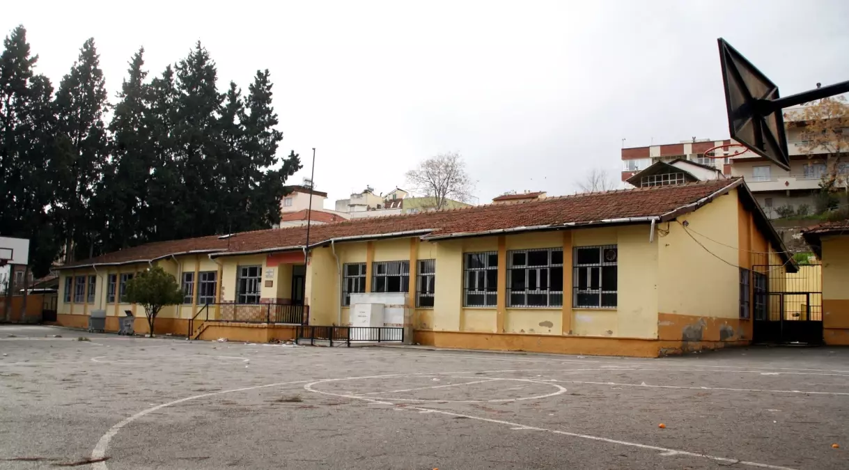 Selçuk'ta Yıkılan Okulun Yenisi Yapılacak