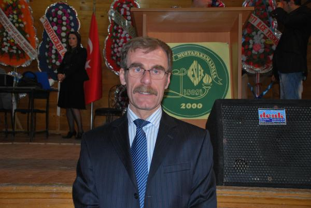 Yıllarca Kredi Dağıtan Başkan Kredi Borcundan Hapse Düştü