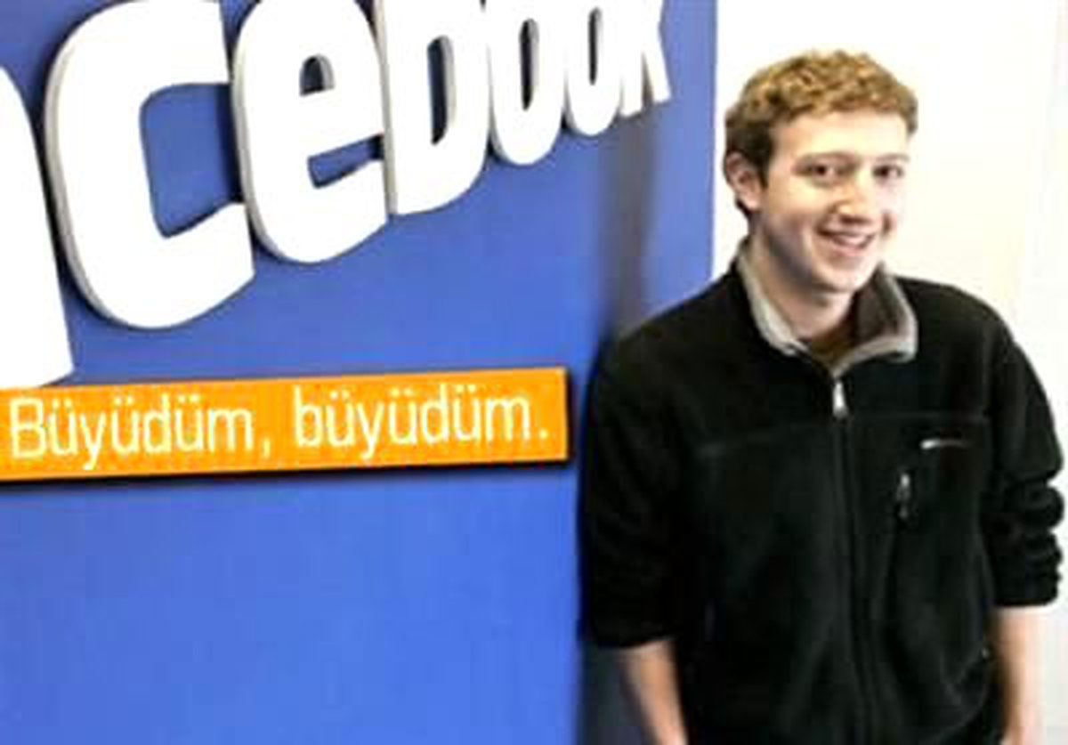 Zuckerberg\'in Çocukluk Fotoğrafları Ortaya Çıktı