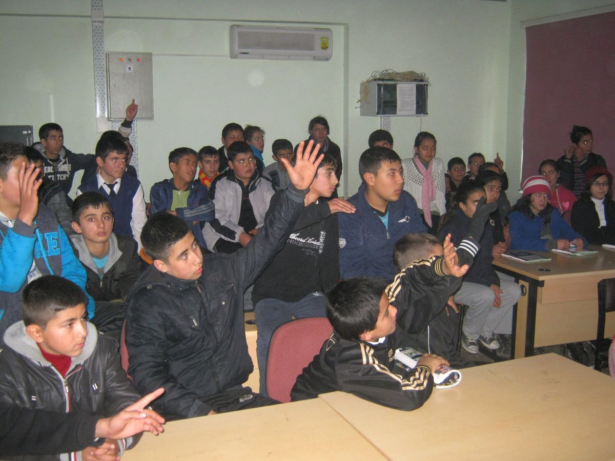 Afet Riski Bulunan Köylerde Eğitim Çalışması Sürüyor