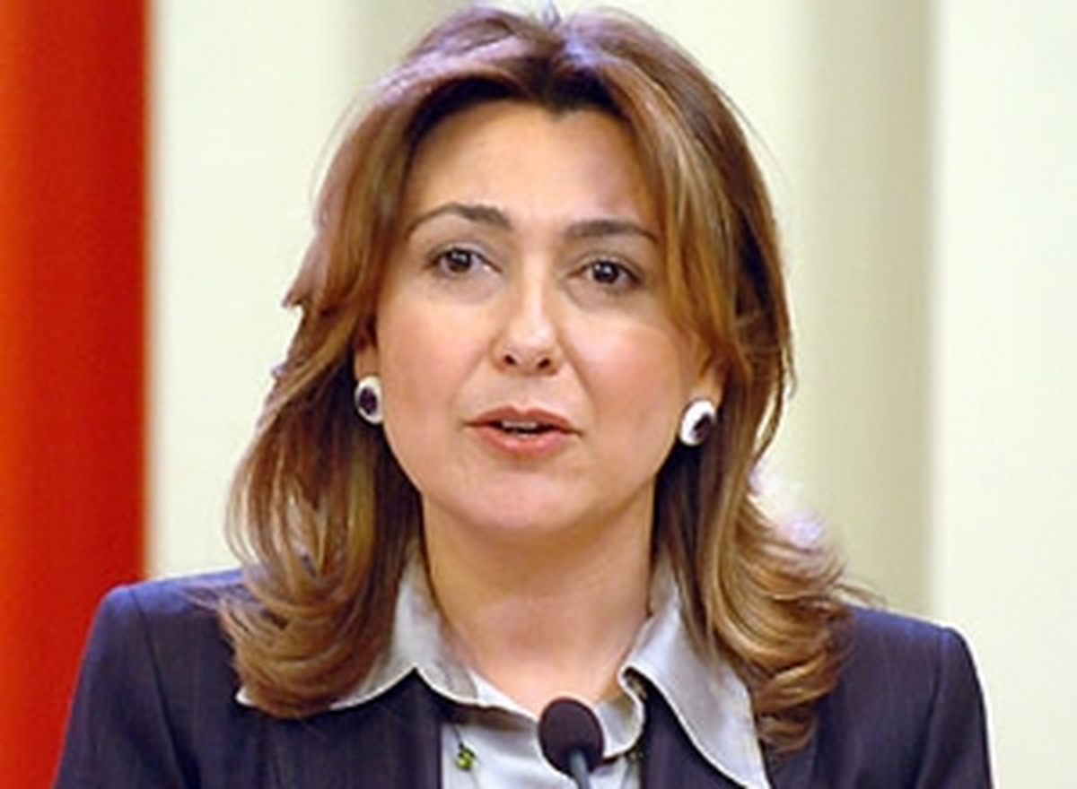 Arzuhan Doğan Yalçındağ Çok Çok Üzgünüm