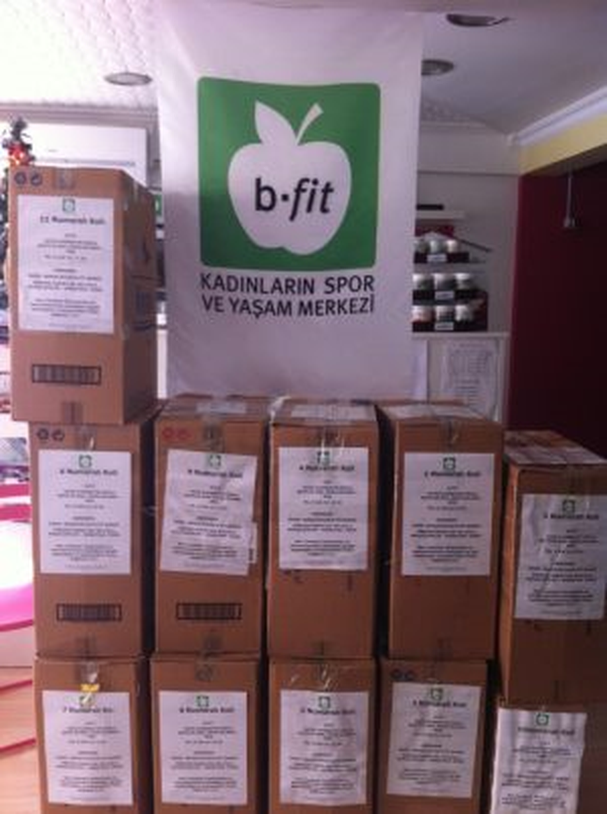 B-Fit\'lerden Okullara Yardım Kampanyası