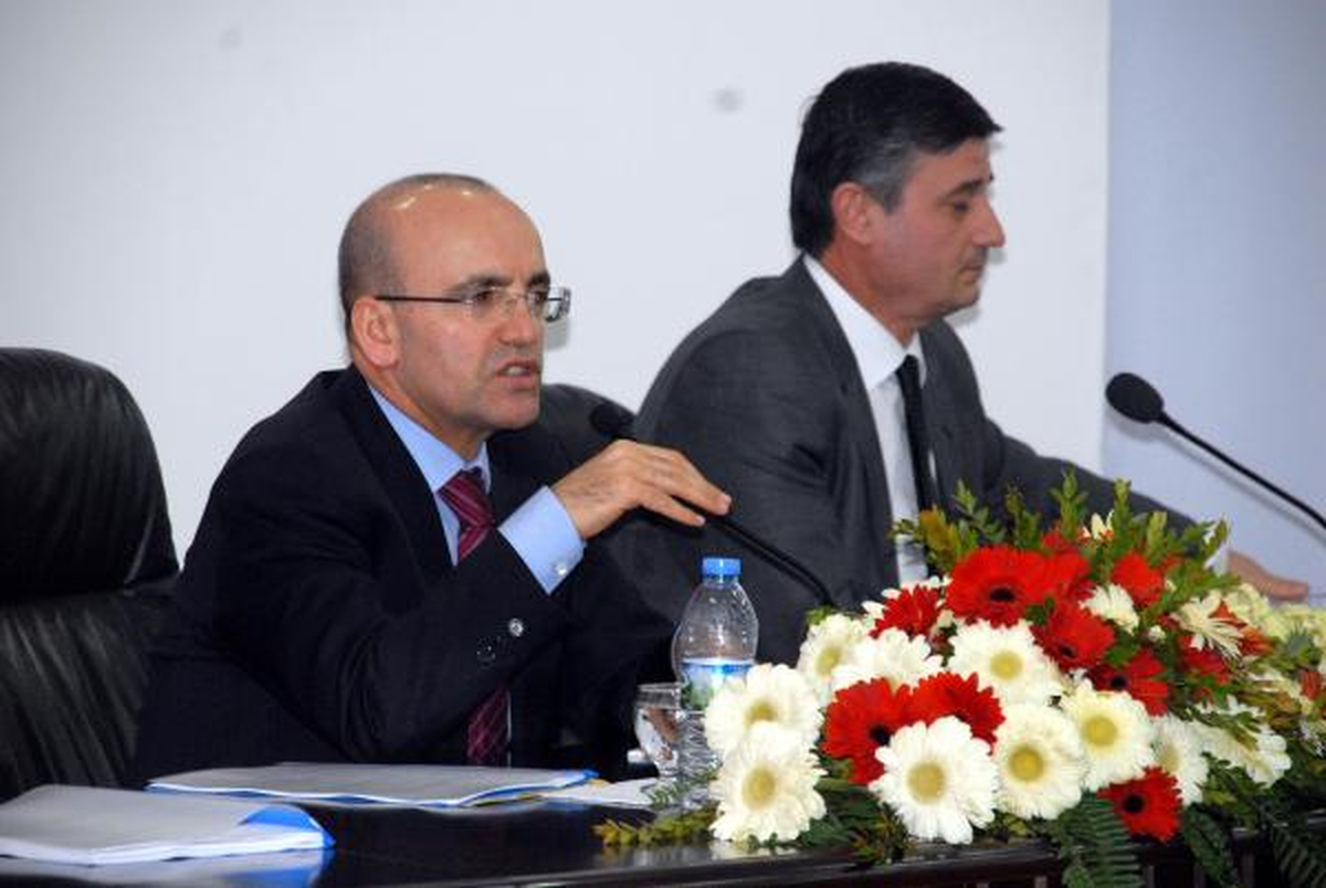 Bakan Şimşek: Batman\'da Uluslararası Tenis Turnuvası Yapacağız (2)