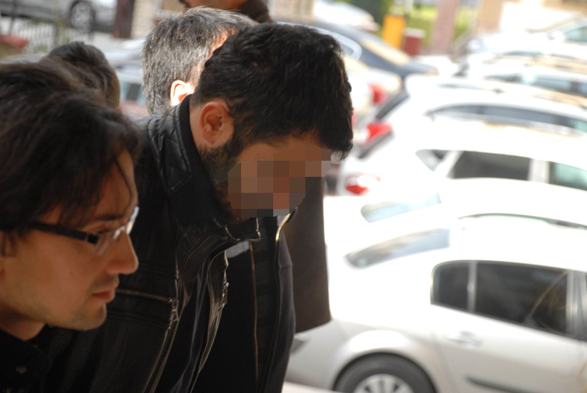 Bilişim Suçundan Aranan Genç Yakalandı