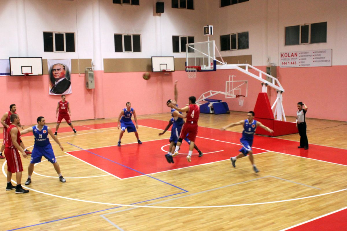Büyükçekmece\'nin Basketbol Devleri, Kazan Rakibini Devirdi