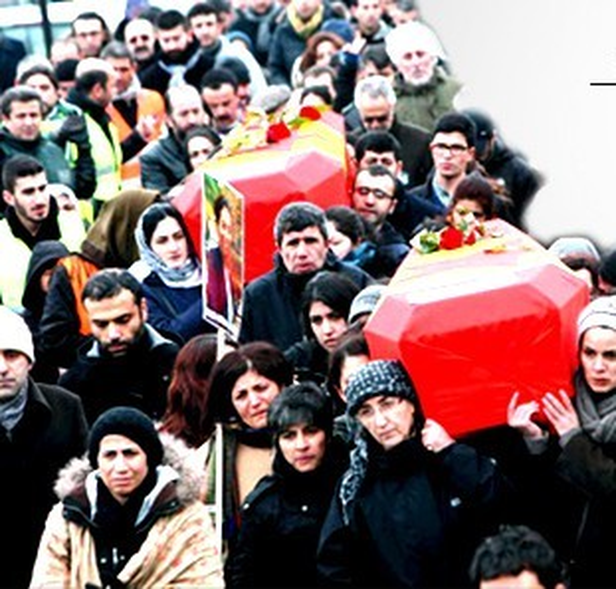 Cenazeler Hastaneden Tören Alanına Götürülüyor