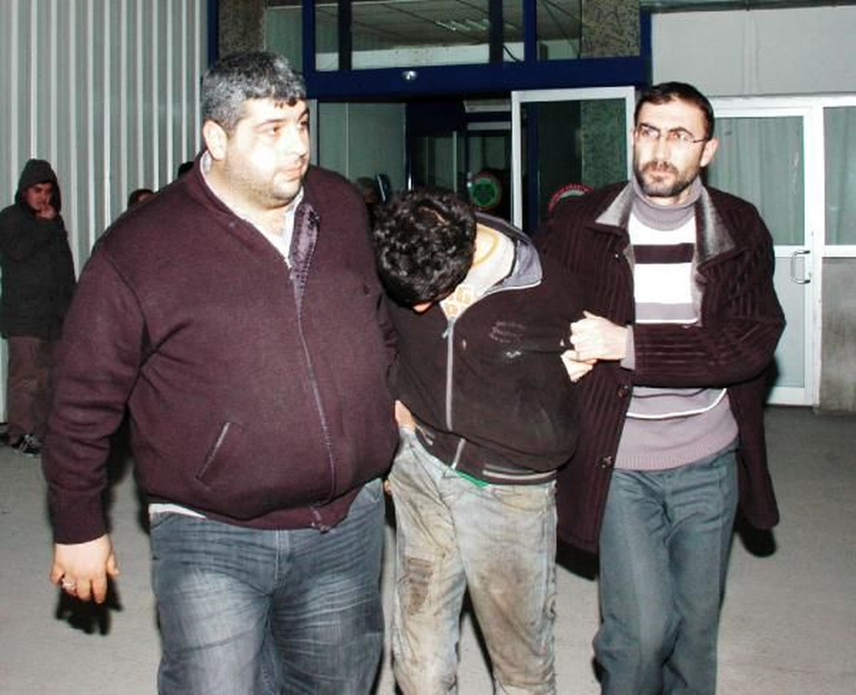Cezaevi Firarisi Kaçarken Polisi Yaraladı