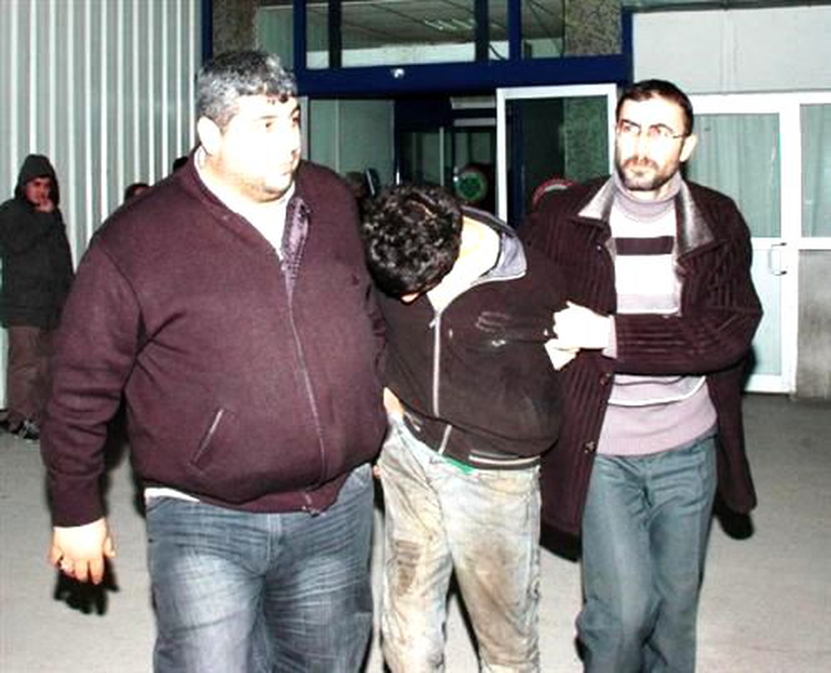 Cezaevi Firarisi Polisi Yaraladı