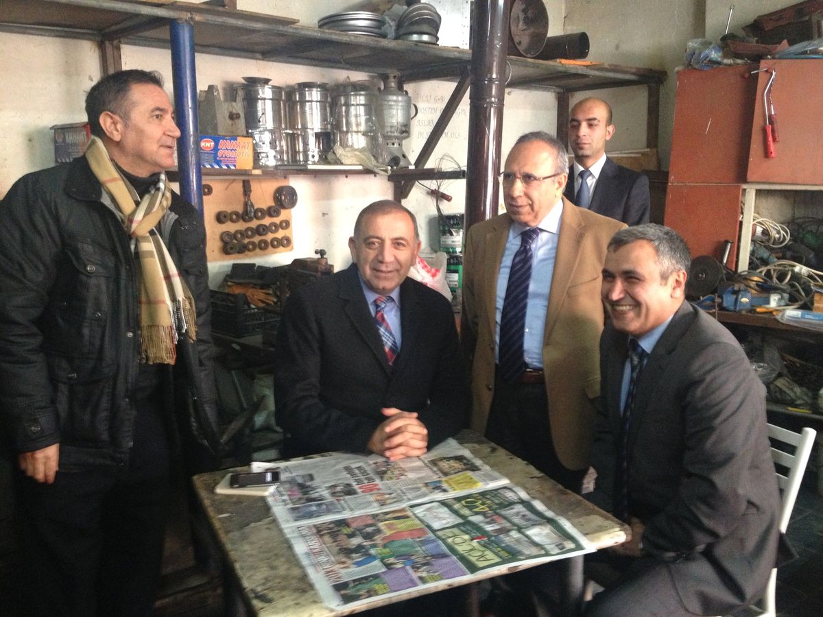 CHP Genel Başkan Yardımcısı Tekin, Çin Çin Semtini Ziyaret Etti