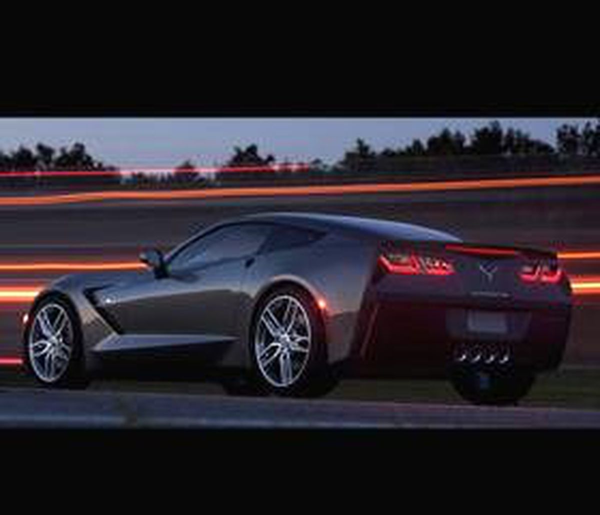 Corvette Stingray Geri Döndü!