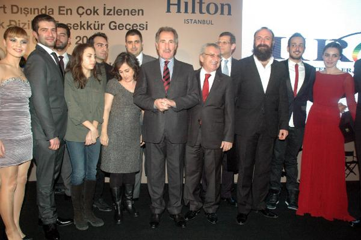 (Düzelterek Yeniden) - Turizm Elçisi Dizilere Ödül