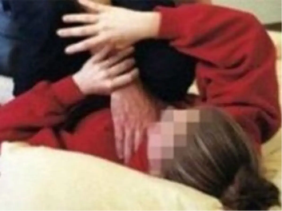 Erciş\'te Bir Kadın Eşi Tarafından Öldürüldü