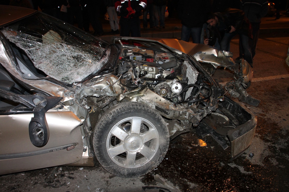Ereğli\'de Trafik Kazası: 4 Yaralı