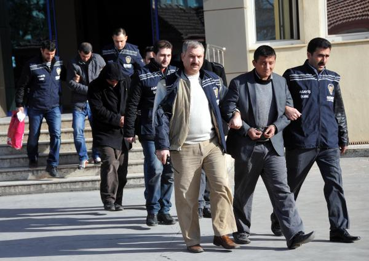 Fabrikadan 120 Bin Liralık Çocuk Bezi Çaldılar