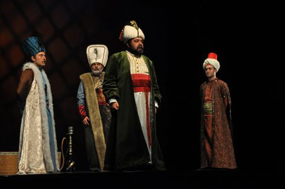 İşitme Engelliler İçin Tiyatroda Engel Yok