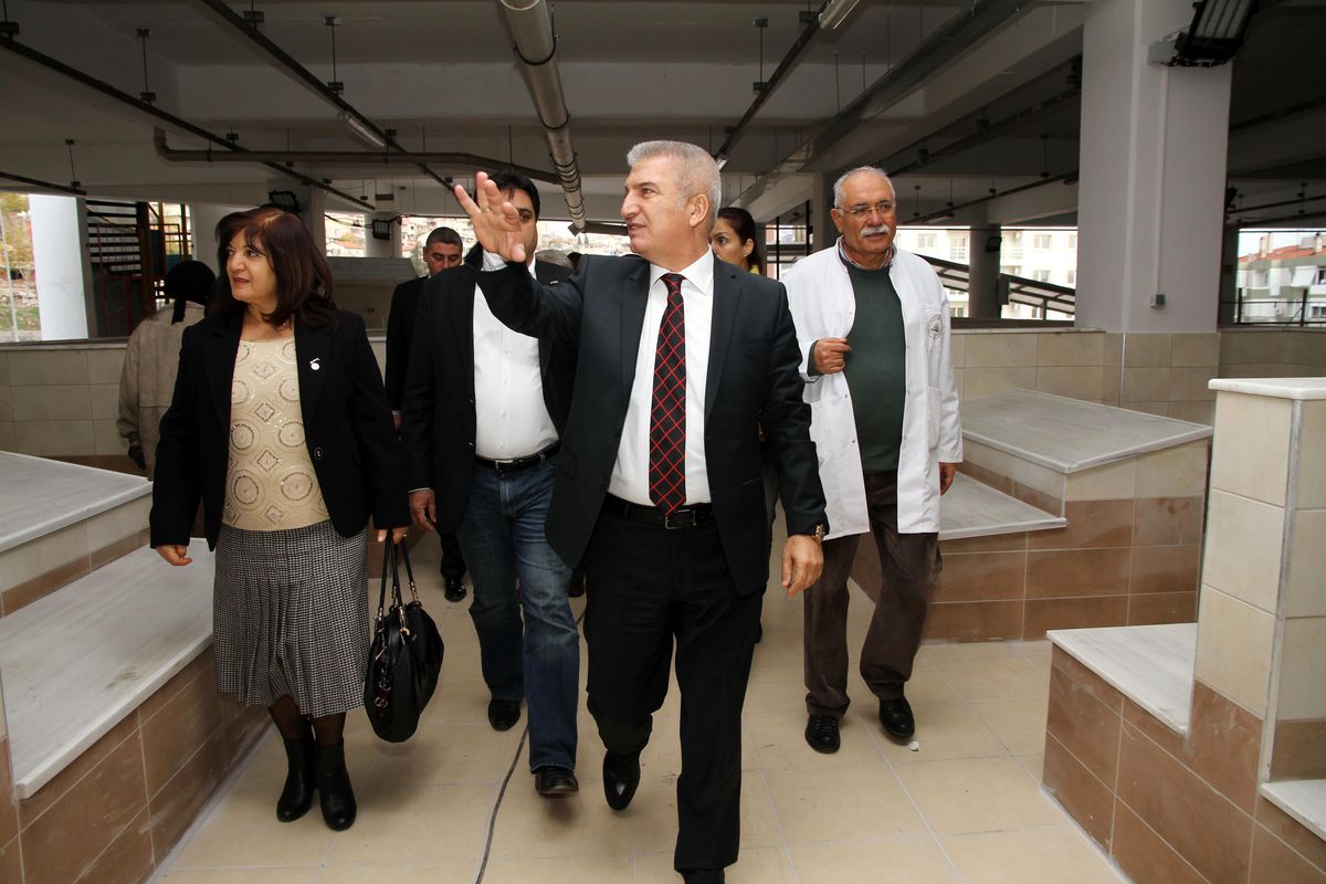 Karşıyaka\'ya Modern Balık Satış Yeri