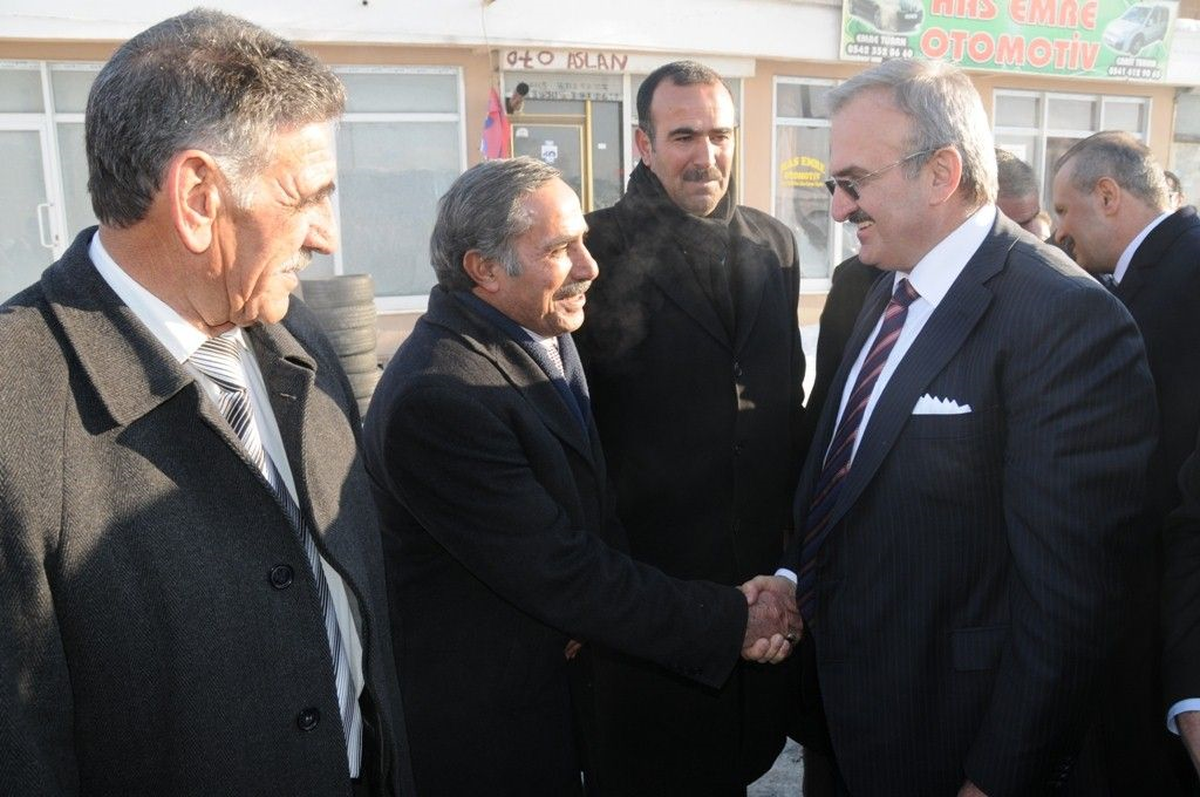 Köy Ziyaretinde \'Barış\' Mesajı Verdiler
