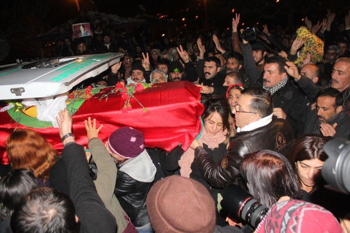 Sakine Cansız\'ın Cenazesi Tunceli\'ye Ulaştı