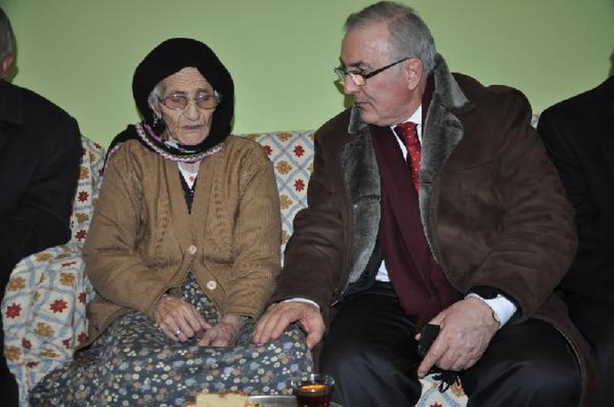 \'Şaşo Nine\', Kılıçdaroğlu ile Hısım Olmak İstedi